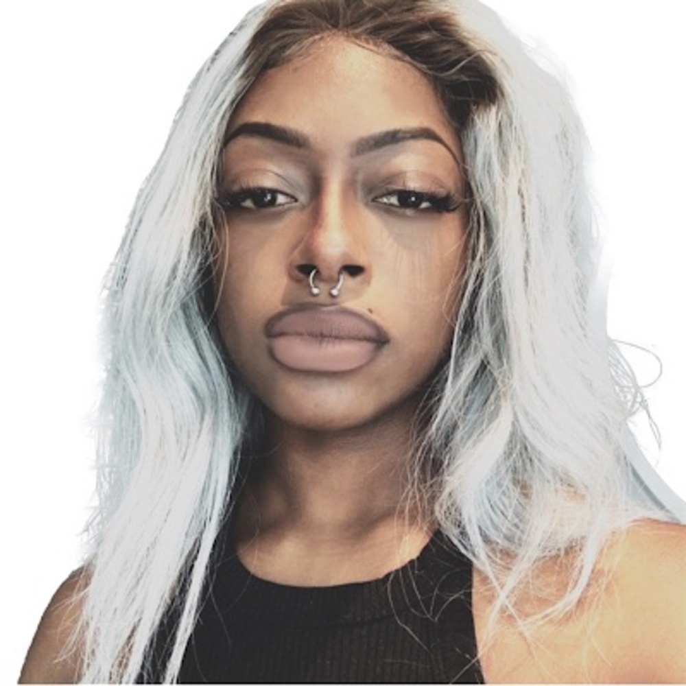 Meet your Posher, Julissa